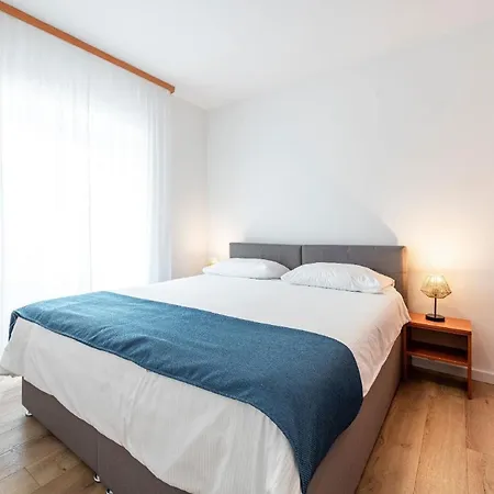 Apartamento In Mit Grosser Terrasse *